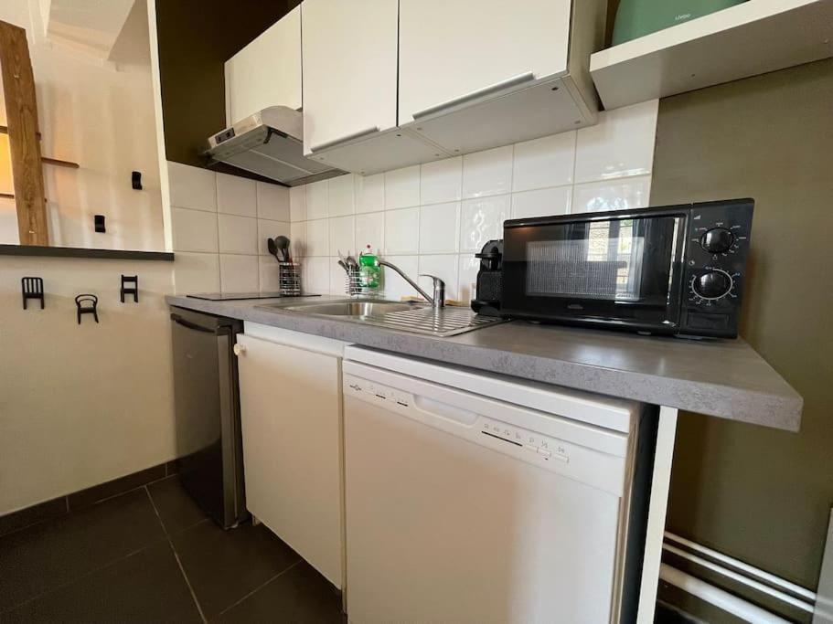 L'Appartement Tomey Avec Parking Carcassone Exterior photo