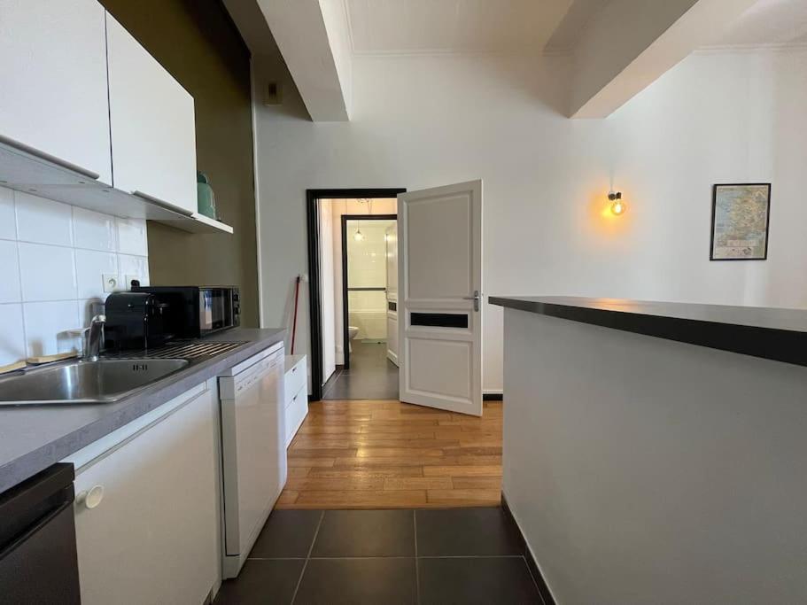 L'Appartement Tomey Avec Parking Carcassone Exterior photo