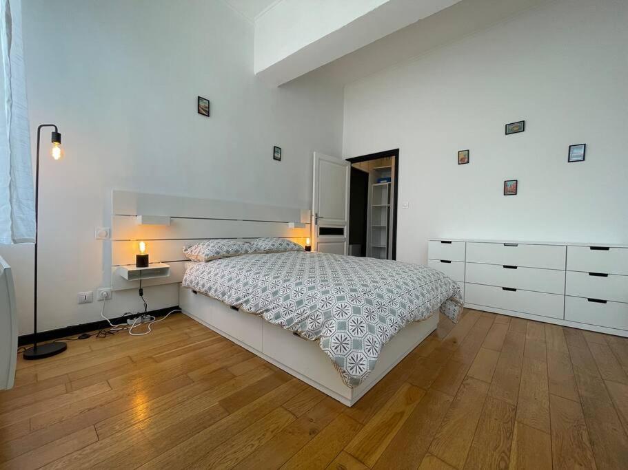 L'Appartement Tomey Avec Parking Carcassone Exterior photo